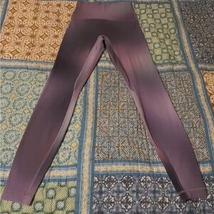 Women’s Lululemon Aurora Haze high rise leggings, sz4, used but hood cond.